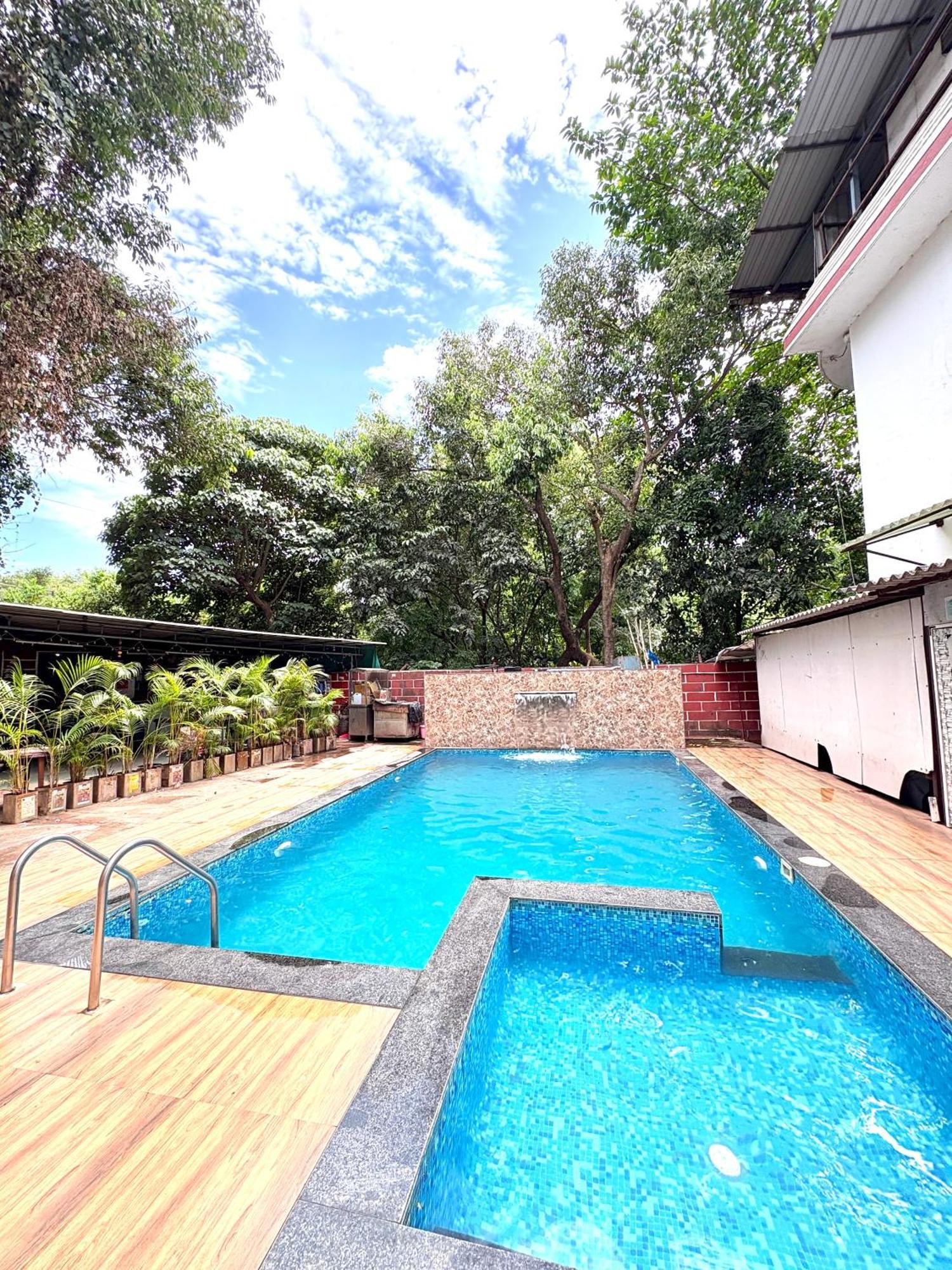Hotel Laxmi Residency Лонавала Экстерьер фото