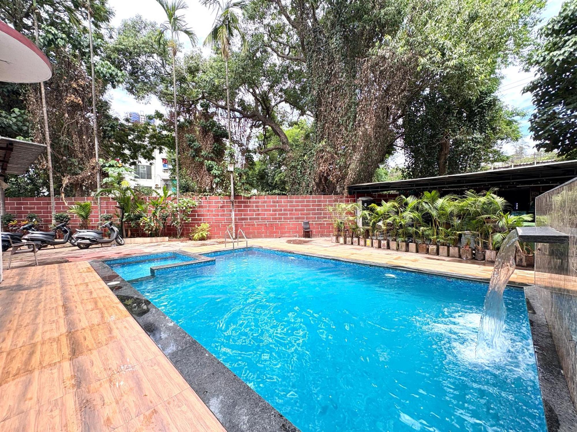 Hotel Laxmi Residency Лонавала Экстерьер фото